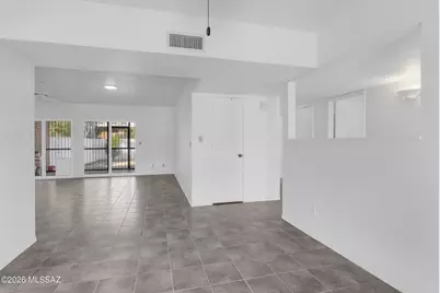 18 W Valle Place, Tucson, AZ 85737 - Photo 14