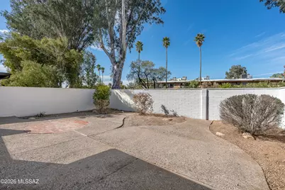 18 W Valle Place, Tucson, AZ 85737 - Photo 32