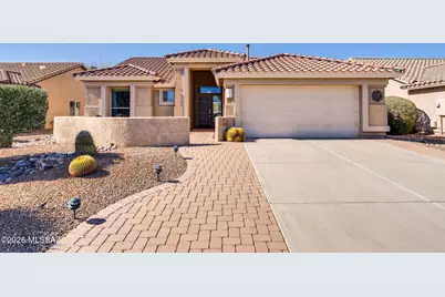 971 N Desert Deer Ps, Green Valley, AZ 85614 - Photo 2