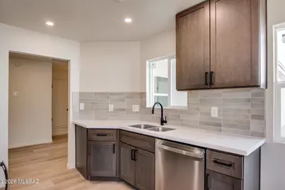 5665 S Catalina Avenue, Tucson, AZ 85706 - Photo 2