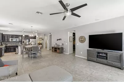9526 S Quiet Dove Drive, Tucson, AZ 85747 - Photo 8