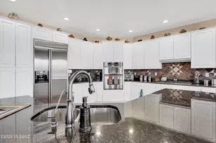 2225 E Desert Pueblo Pass, Green Valley, AZ 85614 - Photo 16