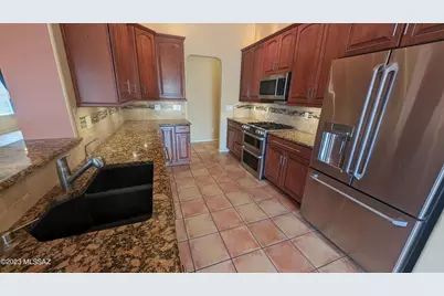 2520 W Tom Watson Drive, Tucson, AZ 85742 - Photo 8