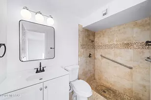 8022 N Oldfather Rd, Tucson, AZ 85741 - Photo 24