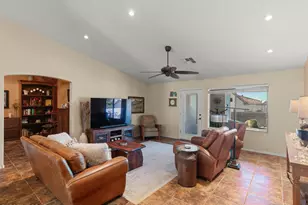 1986 E Desert Lark Pass, Green Valley, AZ 85614 - Photo 8