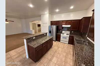 8401 W Calle Sancho Panza, Tucson, AZ 85757 - Photo 12