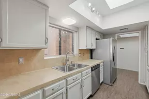 3910 S Placita De La Moneda, Green Valley, AZ 85622 - Photo 4