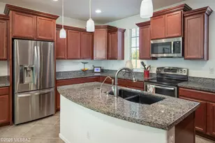 12228 N Golden Mirror Dr, Marana, AZ 85658 - Photo 6