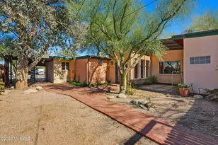 2938 E Beverly Dr, Tucson, AZ 85716 - Photo 2