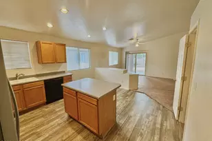 6070 N Panorama Park Dr, Tucson, AZ 85704 - Photo 14