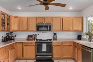 12158 N Legacy Pl, Oro Valley, AZ 85755 - Photo 18