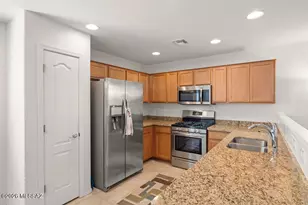 15996 S Avenida CANICA, Sahuarita, AZ 85629 - Photo 2