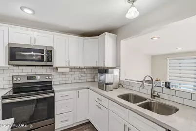 9148 E Bellevue Street, Tucson, AZ 85715 - Photo 20