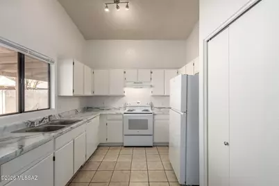 1608 W Mulholland Court, Tucson, AZ 85746 - Photo 12