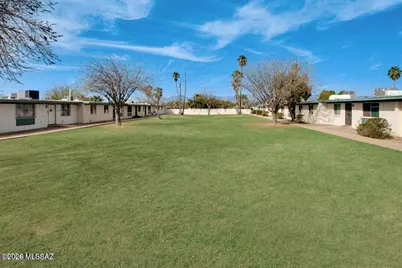 7455 E Desert Spring Drive, Tucson, AZ 85730 - Photo 2