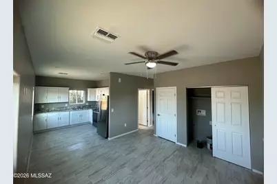 1015 W Cll Arizona #B, Tucson, AZ 85705 - Photo 2