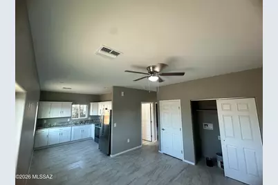 1015 W Cll Arizona #B, Tucson, AZ 85705 - Photo 1