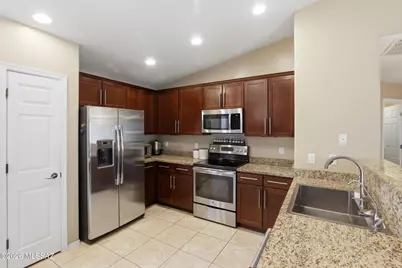 8246 S Camino Serpe, Tucson, AZ 85747 - Photo 8