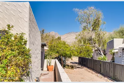 5420 N La Casita Drive, Tucson, AZ 85718 - Photo 10