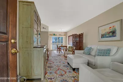 952 W Camino Asturias, Green Valley, AZ 85622 - Photo 4