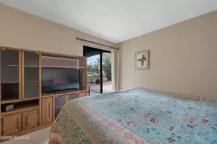 952 W Camino Asturias, Green Valley, AZ 85622 - Photo 14