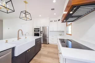 2458 E Blue Diamond Dr, Tucson, AZ 85718 - Photo 2