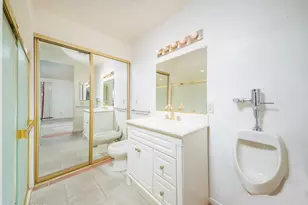 5237 E Woodspring Dr, Tucson, AZ 85712 - Photo 18