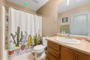 8265 W Redshank Dr, Tucson, AZ 85757 - Photo 10