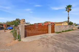 5517 S Bonney Ave, Tucson, AZ 85706 - Photo 1