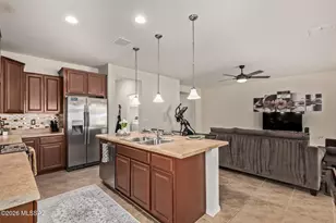 33938 S Garrison Ln, Red Rock, AZ 85145 - Photo 12