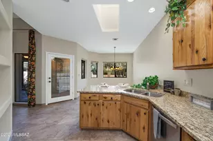 10604 N Laughing Coyote Way, Oro Valley, AZ 85737 - Photo 8