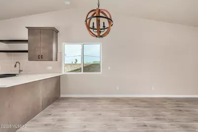 9910 E Gray Hawk Drive, Tucson, AZ 85730 - Photo 10
