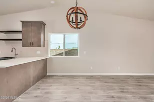 9910 E Gray Hawk Dr, Tucson, AZ 85730 - Photo 10