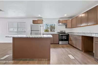12466 W Vegas Drive, Tucson, AZ 85736 - Photo 8