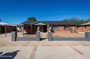 4817 E Scarlett St, Tucson, AZ 85711 - Photo 2