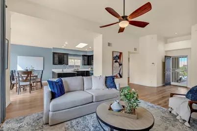 11986 N Labyrinth Drive, Oro Valley, AZ 85737 - Photo 8