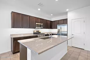 1427 E Blue Granite Dr, Green Valley, AZ 85614 - Photo 8