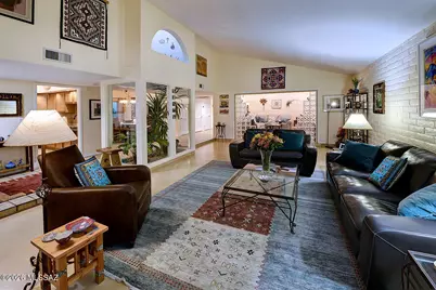 5674 N Camino Del Sol, Tucson, AZ 85718 - Photo 2