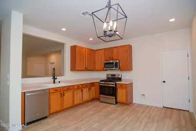 9237 N Centipede Avenue, Tucson, AZ 85742 - Photo 8