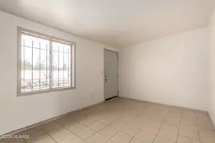 4126 E Valentine St, Tucson, AZ 85711 - Photo 4