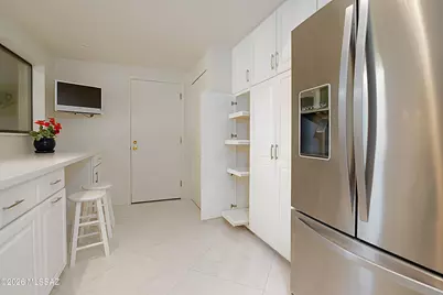 6079 N Golden Eagle Drive, Tucson, AZ 85750 - Photo 18