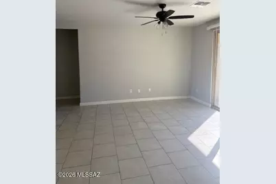 493 W Weldon Street, Corona de Tucson, AZ 85641 - Photo 4