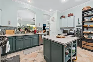 12880 N Salt Cedar Dr, Oro Valley, AZ 85755 - Photo 2