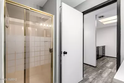 9788 E Calle Del Centinela, Tucson, AZ 85748 - Photo 14