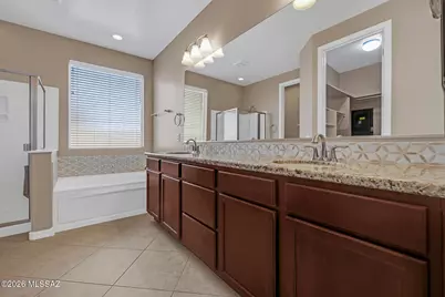 11751 W Scudamore Drive, Marana, AZ 85653 - Photo 26
