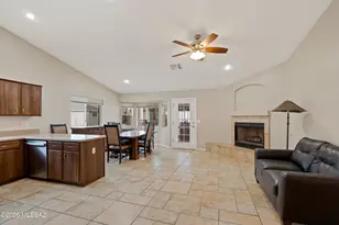 3782 W Meadow Briar Dr, Tucson, AZ 85741 - Photo 8