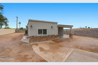 1633 S Camino Del Sierra, Tucson, AZ 85713 - Photo 4
