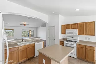 1140 N Rams Head Rd, Green Valley, AZ 85614 - Photo 20