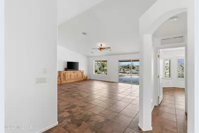 1140 N Rams Head Road, Green Valley, AZ 85614 - Photo 8