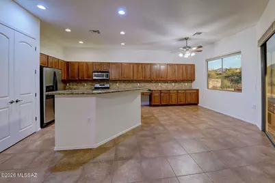 1367 S Madera Reserve Drive, Green Valley, AZ 85614 - Photo 6